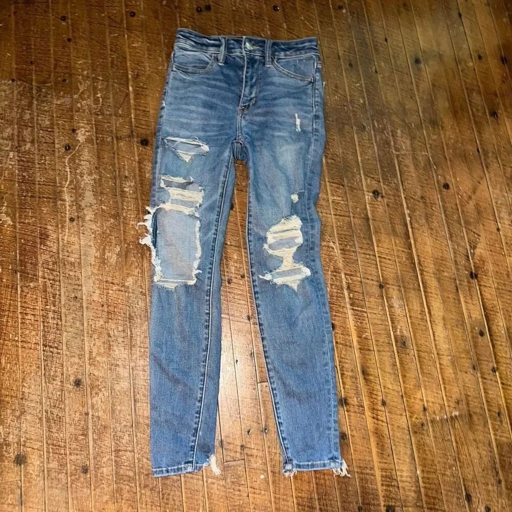 American Eagle destroyed super hi-rise 00 short jeggings